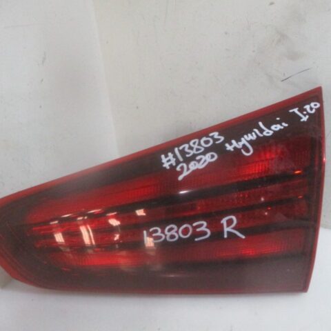 2020 HYUNDAI i20 1.2i RR BOOTLAMP
