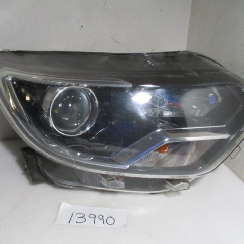 2022 RENAULT TRIBER 1.0I RH HEADLAMP (ALL BRACKETS DAMAGED)