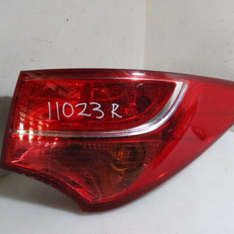 Hyundai Santa-Fe 2014 SUV Right Rear Taillamp
