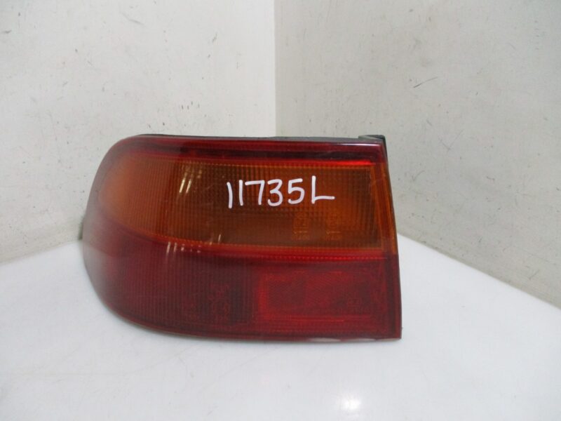 Honda SR4 1995 Sedan Left Rear Taillamp