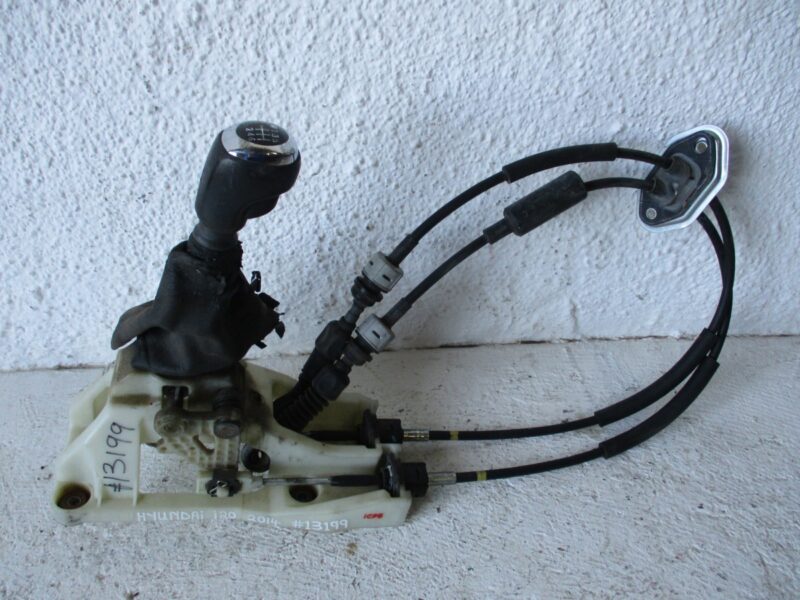 2014 HYUNDAI I20 1.4DCI GEARLEVER + LINKS
