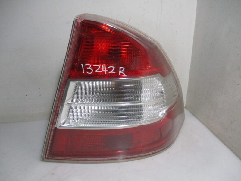 2012 Ford Focus Hatchback 1.8i RR Taillamp
