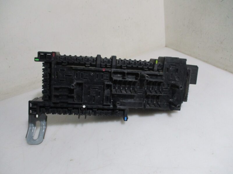 2010 MERCEDES BENZ W204 C180 REAR SAM BOX - Image 3