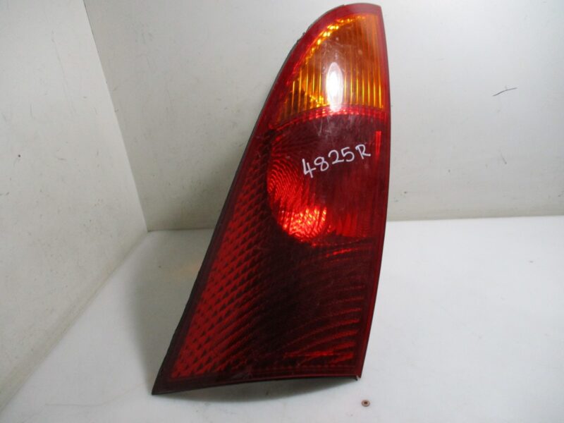 Ford Focus 2003 Hatchback Right Rear Taillamp