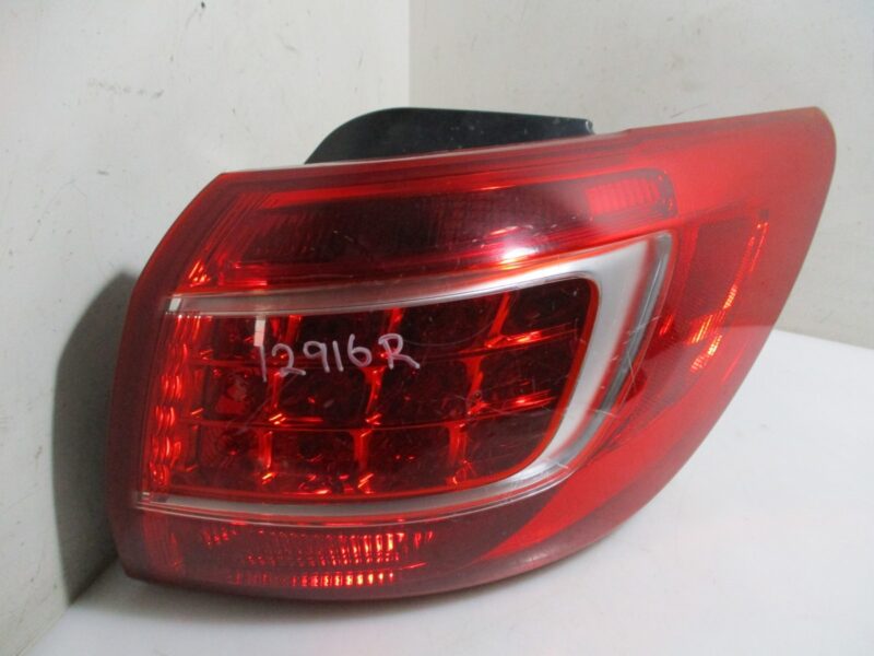 Kia Sportage 2012 SUV Right Rear Taillamp