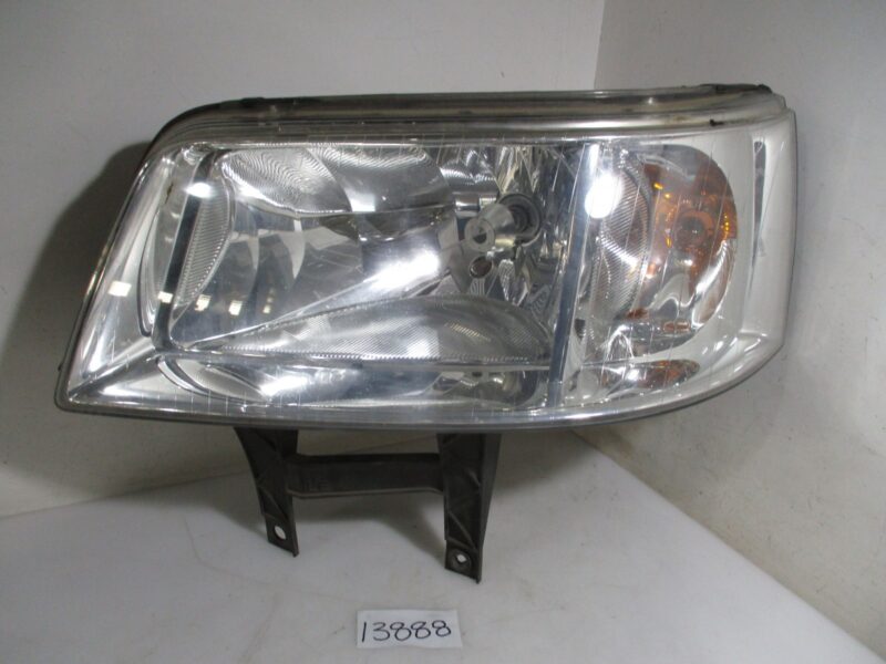 2005 VW TRANSPORTER CREWBUS 2.5TDI LH HEADLAMP