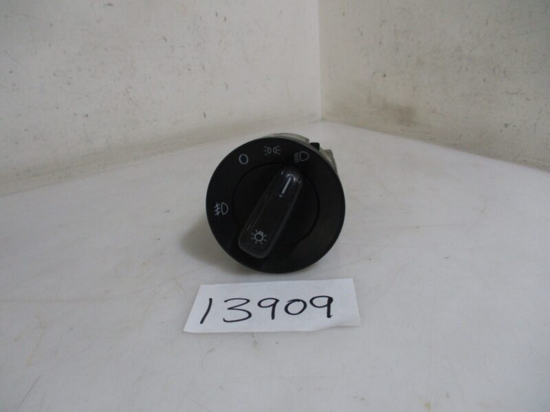 2020 VW POLO VIVO 2 1,4I H/B HEADLAMP SWITCH