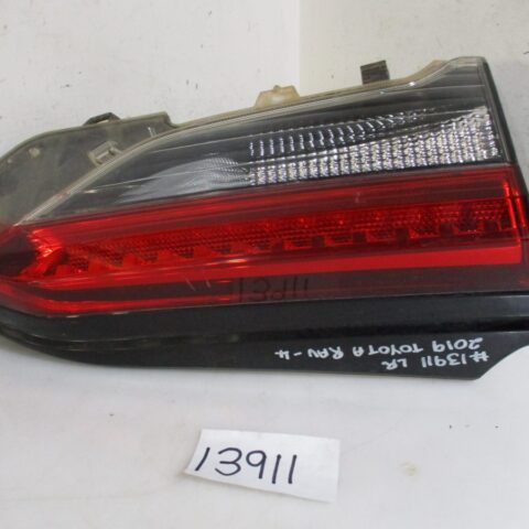 2019 TOYOTA RAV-4 2.0I GX CVT LR BOOTLAMP