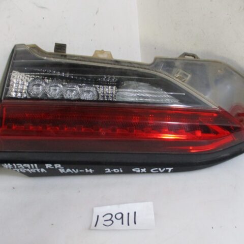 2019 TOYOTA RAV-4 2.0I GX CVT RR BOOTLAMP