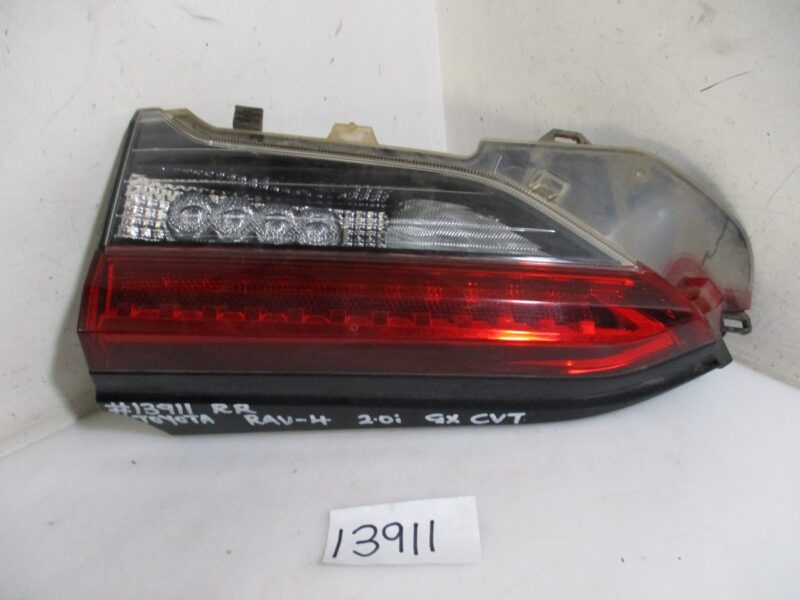 2019 TOYOTA RAV-4 2.0I GX CVT RR BOOTLAMP
