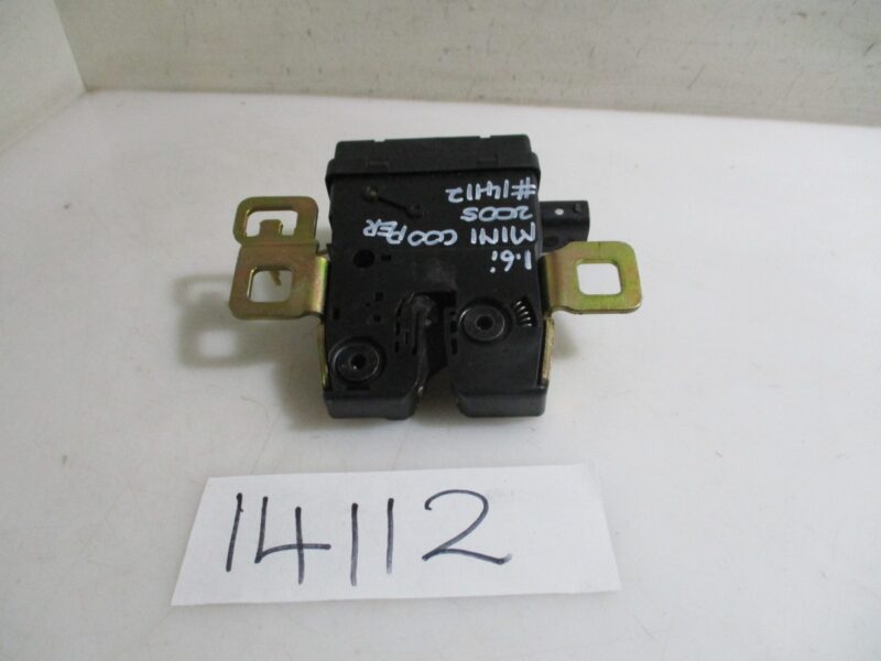 2005 MINI COOPER 1.6I BOOTLOCK