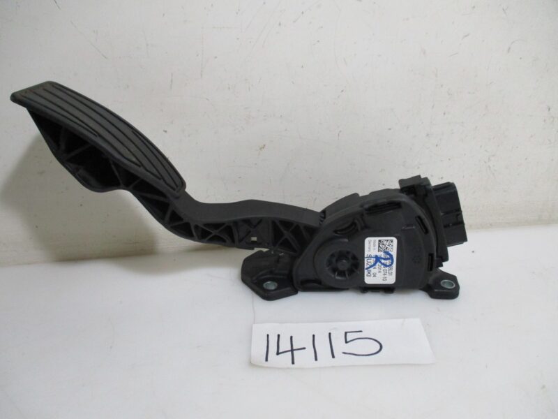 2015 SUZUKI SX4 1,6I ACCELERATOR PEDAL