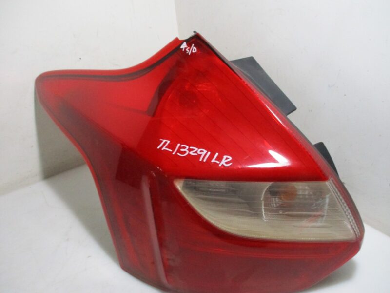 2014 FORD FOCUS 2.0GDI H/B LR TAILLAMP (SLIGHT DAMAGED)