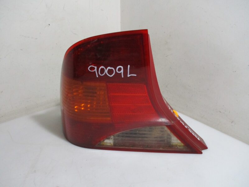 Ford Focus 2004 Hatchback Left Rear Taillamp