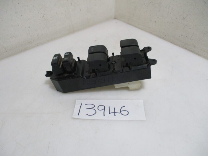 2018 TOYOTA COROLLA 1.3I PRESTIGE RF WINDOW SWITCH