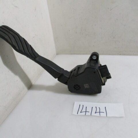 2021 RENAULT KIGER 1,0T ACCELERATOR PEDAL