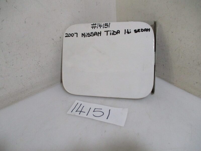 2007 NISSAN TIIDA 1.6I SEDAN FUEL FLAP