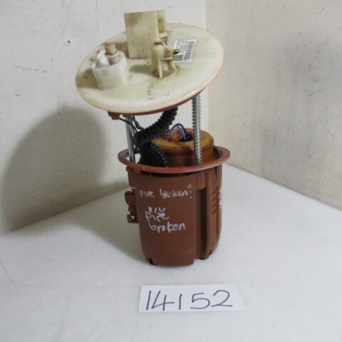 2011 HYUNDAI SONATA 2.4I A/T FUEL PUMP (SLIGHT DAMAGE PIPE BROKEN)