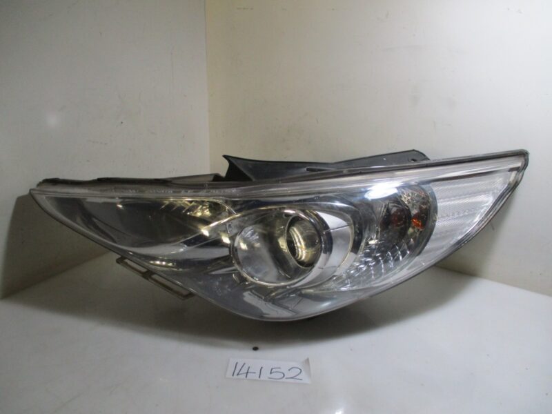 2011 HYUNDAI SONATA 2.4I A/T LH HEADLAMP (SLIGHT DAMAGED)
