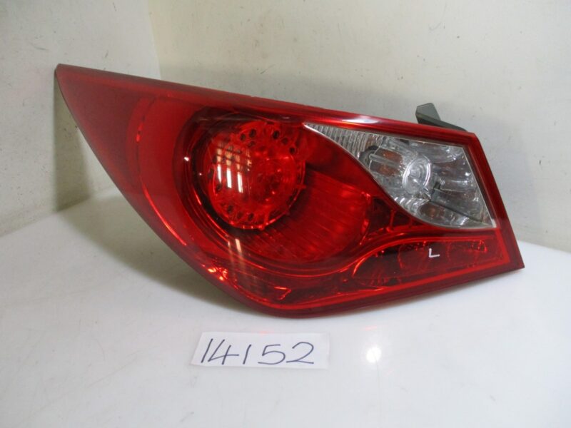 2011 HYUNDAI SONATA 2.4I A/T LR TAILLAMP