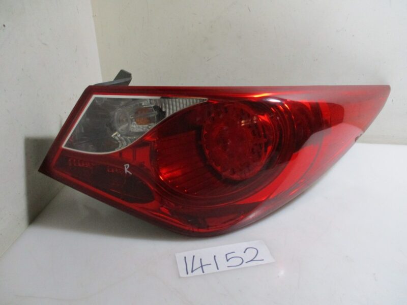 2011 HYUNDAI SONATA 2.4I A/T RR TAILLAMP