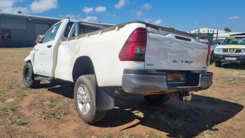2018 TOYOTA HILUX 2.4 GD-6 SRX 4X4 P/U S/C VARIOUS SPARES - Image 3