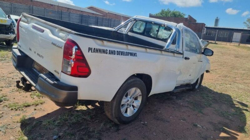 2018 TOYOTA HILUX 2.4 GD-6 SRX 4X4 P/U S/C VARIOUS SPARES - Image 4