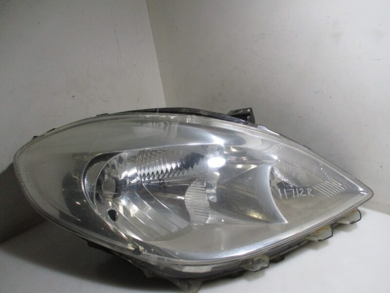 2014 NISSAN ALMERA 1.5I RH HEADLAMP (BRACKETS DAMAGED)
