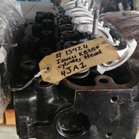 2018 ISUZU KB250 4JA1 CYLINDER HEAD WITH ROCKERS