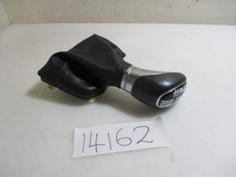 2018 HYUNDAI ELANTRA 1.6 EXECUTIVE A/T GEAR SHIFT KNOB