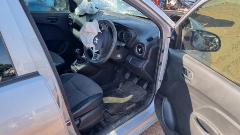 2022 HYUNDAI ATOS 1.1 MOTION VARIOUS SPARES - Image 4