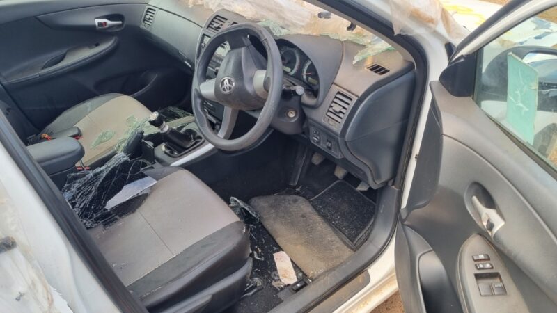 2015 TOYOTA COROLLA QUEST 1.6 VARIOUS SPARES - Image 6