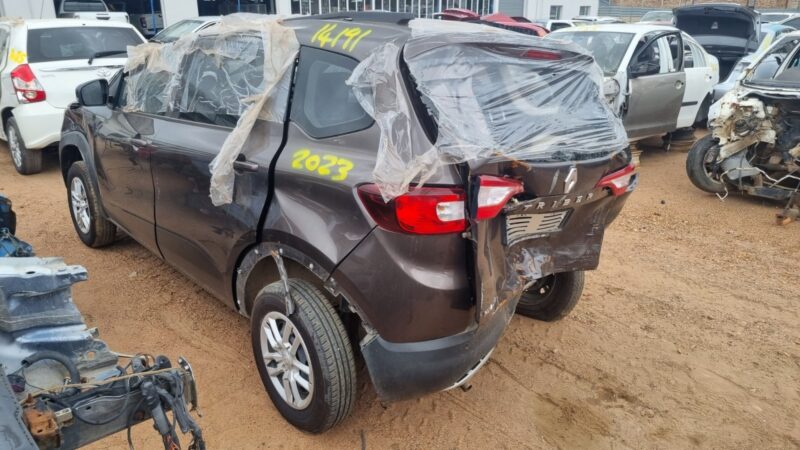 2023 RENAULT TRIBER 1.0I EXPRESSION LIFE VARIOUS SPARES - Image 2