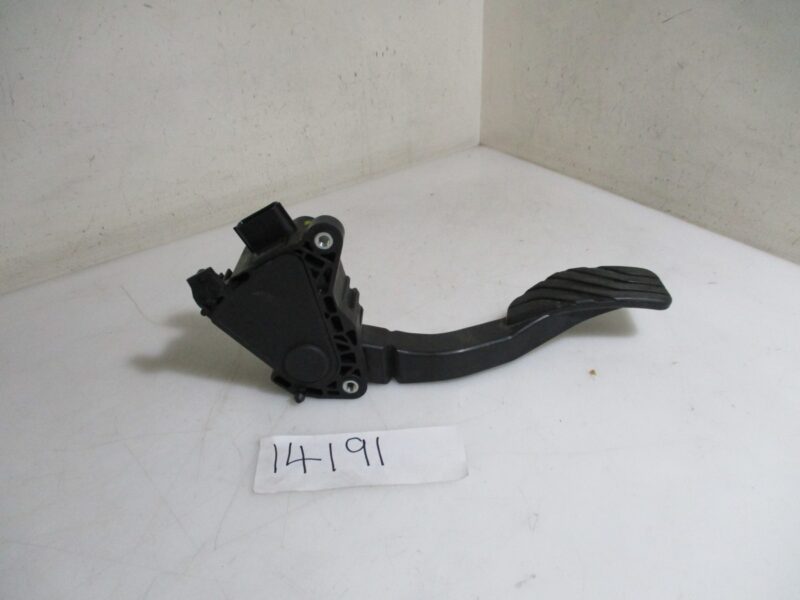 2023 RENAULT TRIBER 1.0I EXPRESSION LIFE ACCELERATOR PEDAL