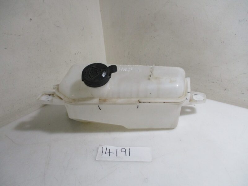 2023 RENAULT TRIBER 1.0I EXPRESSION LIFE WINDSCREEN WASHER BOTTLE