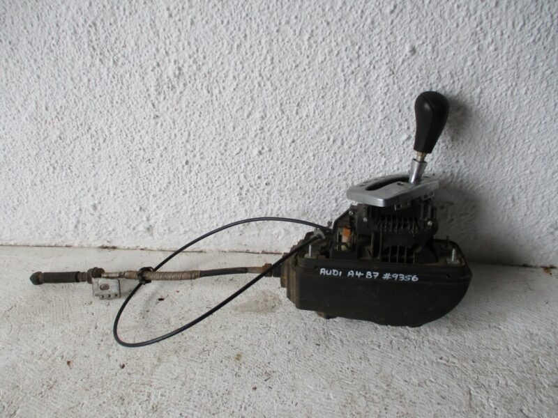 2007 AUDI A4 B7 2.0TFSI AUTOMATIC GEARLEVER + LINKS