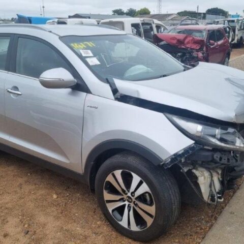 2012 KIA SPORTAGE 2.4i AWD A/T  VARIOUS SPARES