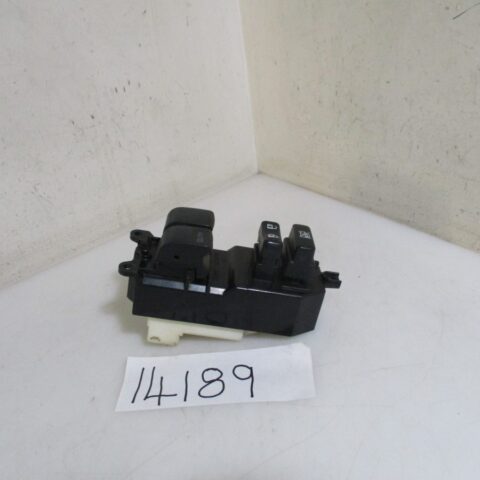2015 TOYOTA COROLLA QUEST 1.6i RF WINDOW SWITCH (2-BUTTON)