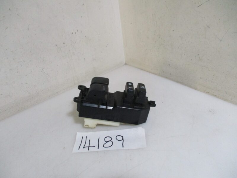 2015 TOYOTA COROLLA QUEST 1.6i RF WINDOW SWITCH (2-BUTTON)