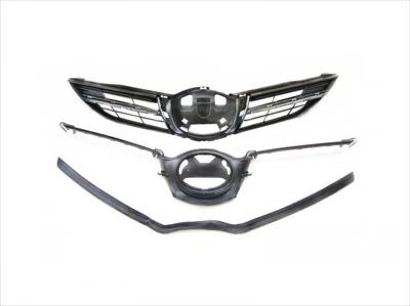12-15 TOYOTA AURIS GRILLE + BG/HLD + BLK MLD