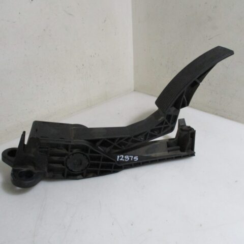 2011 MERC BENZ W164 ML350 ACCELERATOR PEDAL