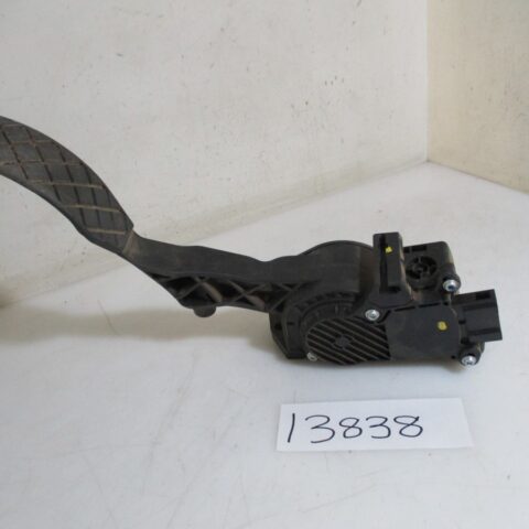 2017 VW POLO VIVO 1.4I H/B ACCELERATOR PEDAL