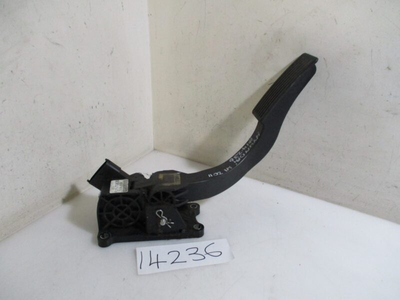2011 HYUNDAI H1 2.5CRDI ACCELERATOR PEDAL