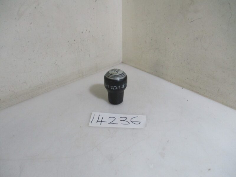 2011 HYUNDAI H1 2.5CRDI GEAR SHIFT KNOB