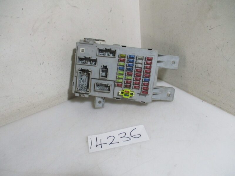 2011 HYUNDAI H1 2.5CRDI JUNCTION BOX
