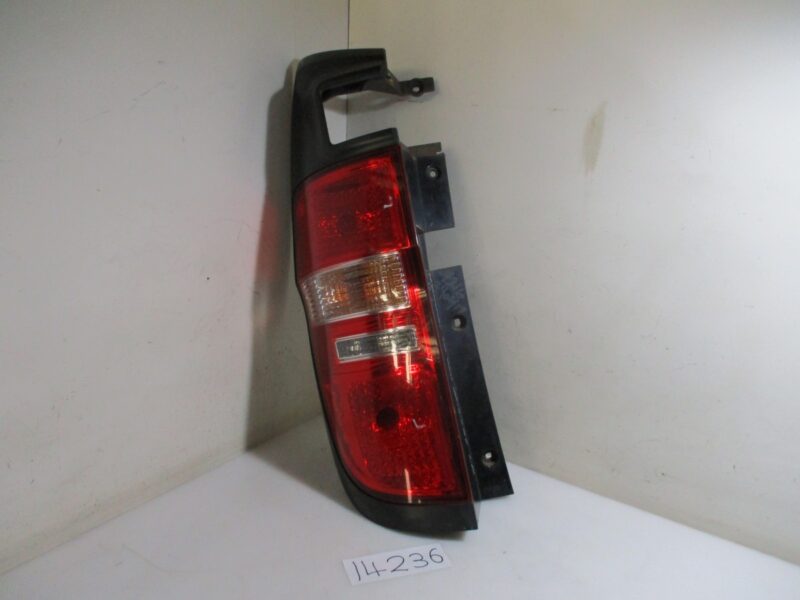 2011 HYUNDAI H1 2.5CRDI LR TAILLAMP