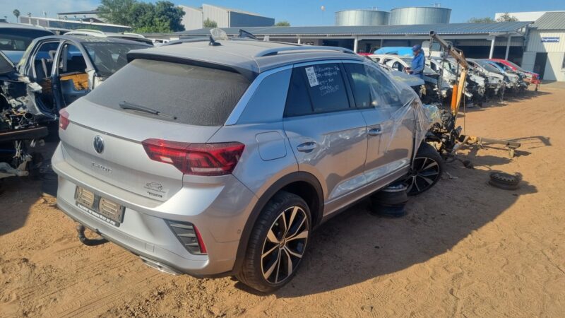 2022 VW T-ROC 2.0TSI R-LINE DSG VARIOUS SPARES - Image 4