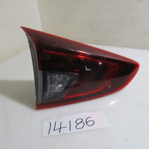 2020 MAZDA 2 1.5I H/B LR BOOTLAMP