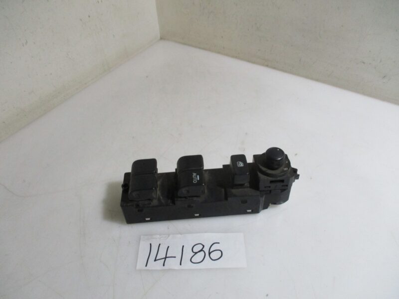 2020 MAZDA 2 1.5I H/B RF WINDOW SWITCH