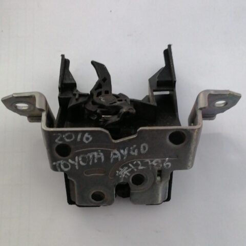 2016 TOYOTA AYGO 1.0I BOOTLOCK